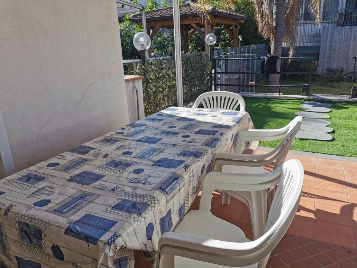 Apartmán "Maretna" Mascali Exteriér fotografie